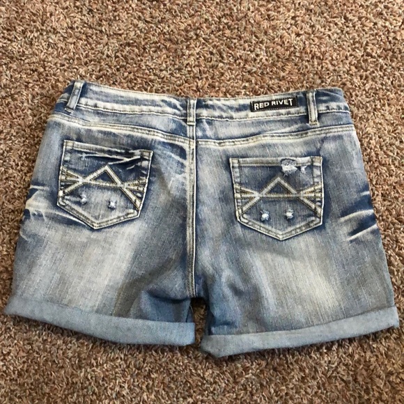 Juniors 13, light wash shorts, Red Rivet - Picture 2 of 4